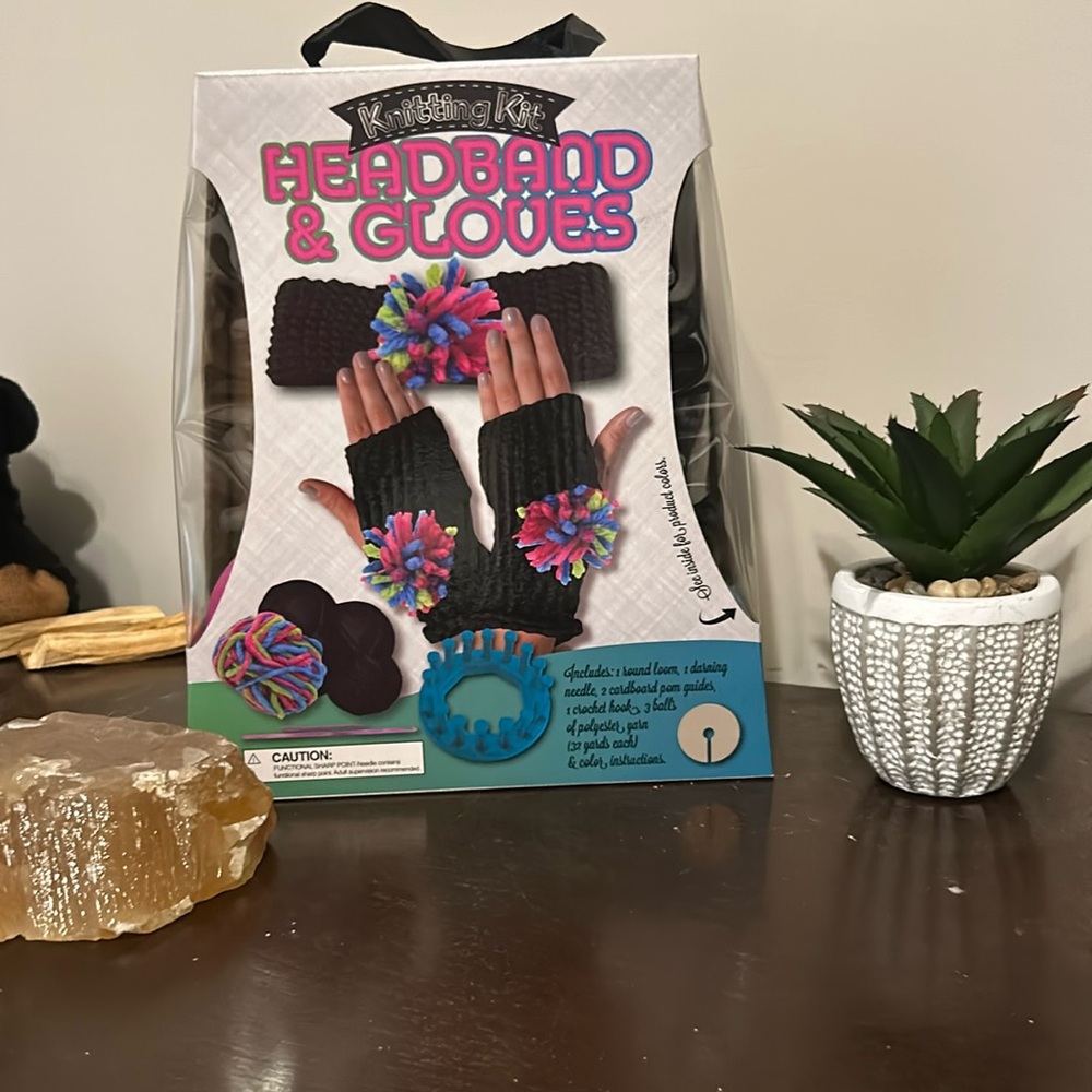 NWT Knitting kit headband and gloves
